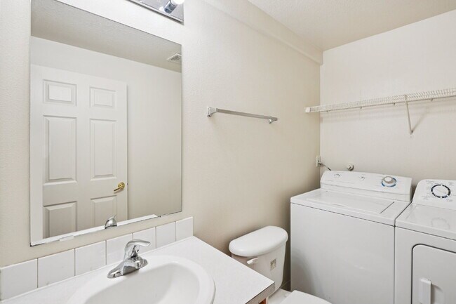 Building Photo - 2118 Baines Blvd