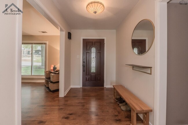 Building Photo - 4306 Briar Cliff Dr