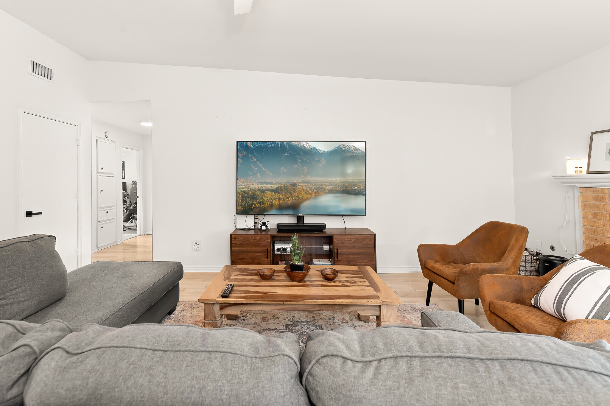 Building Photo - 2110 Spring Breeze Dr