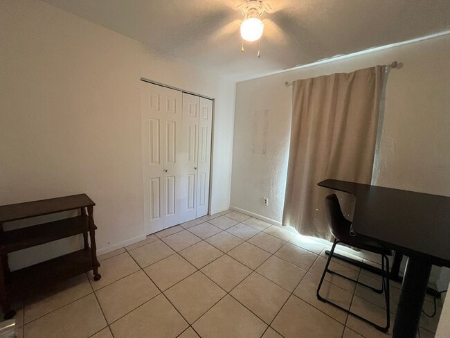 Building Photo - 3/1/1 located in Summerfield
