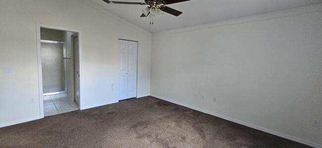 Building Photo - 2315 NE 40th Ave