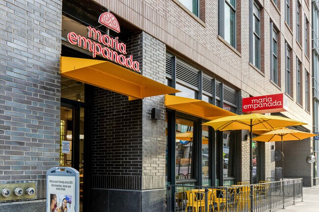 Building Photo - 1441 Central St