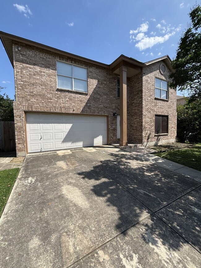 Building Photo - 5850 Spring Pebble