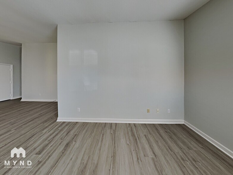 Building Photo - 6602 Elk Creek Ln