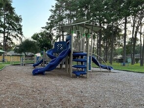 Building Photo - 2911 Hummingbird Ln