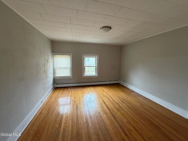 Building Photo - 102 Main Ave