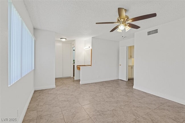 Building Photo - 3125 Belvedere Dr