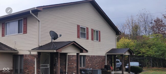 Building Photo - 10169 Penrith Dr