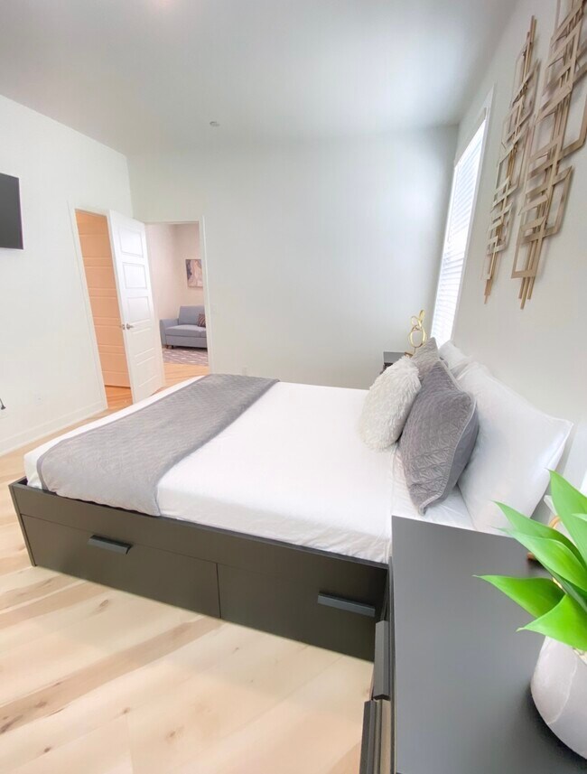 Building Photo - 29373 Laredo Cir