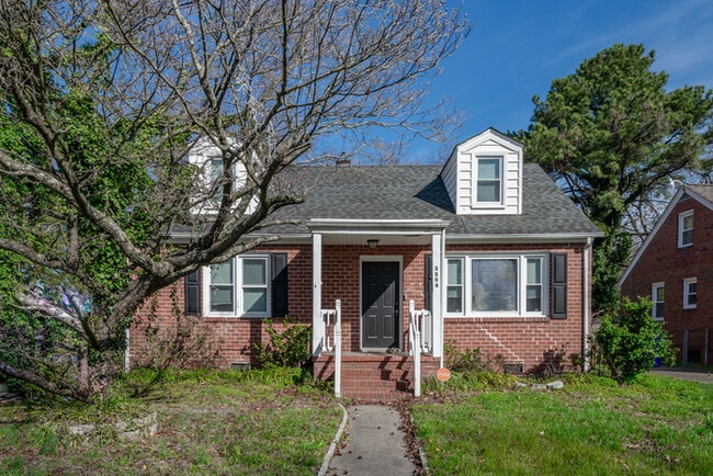 Building Photo - 3504 Trant Ave