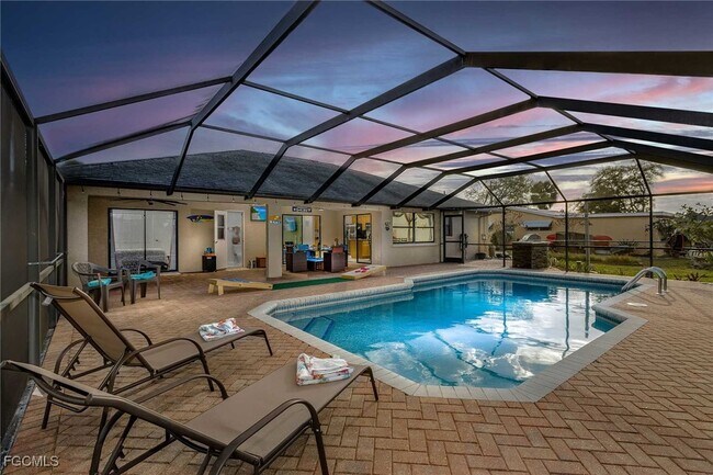 Building Photo - 201 SE 28th Terrace