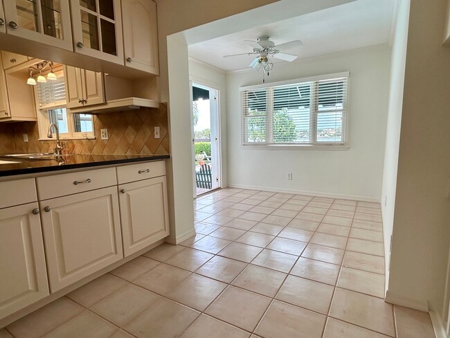 Building Photo - Classic waterfront Snell Isle Estates 3 Bed 2.5 Bath Home w/ private dock and boat lift!