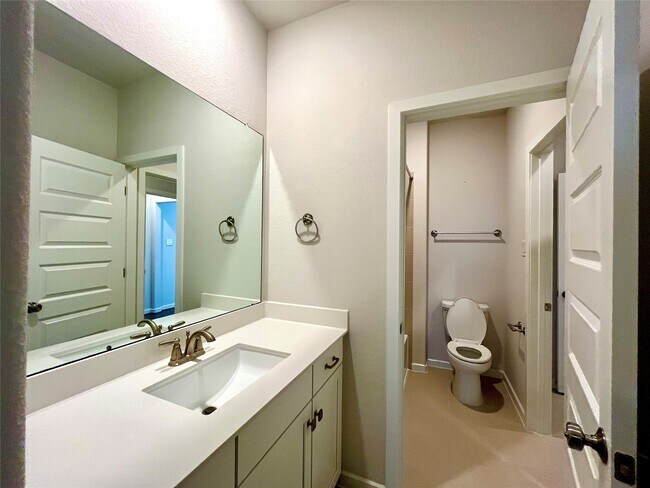 Building Photo - 23707 Montclair Forest Trl