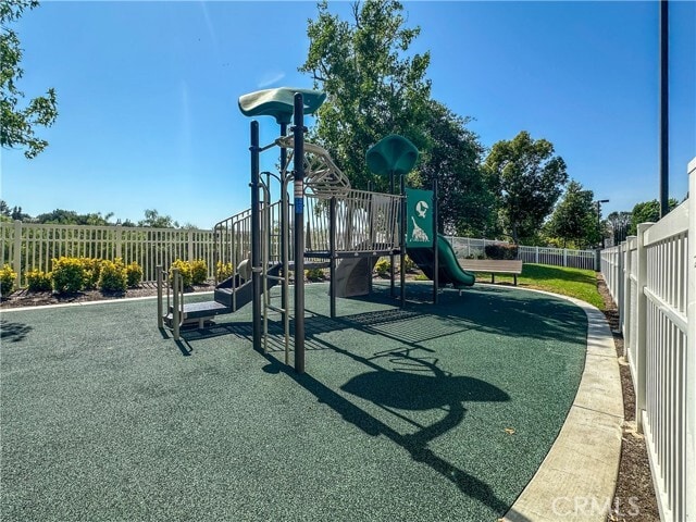 Building Photo - 1012 S Country Glen Way