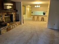 Building Photo - 333 Ski Way