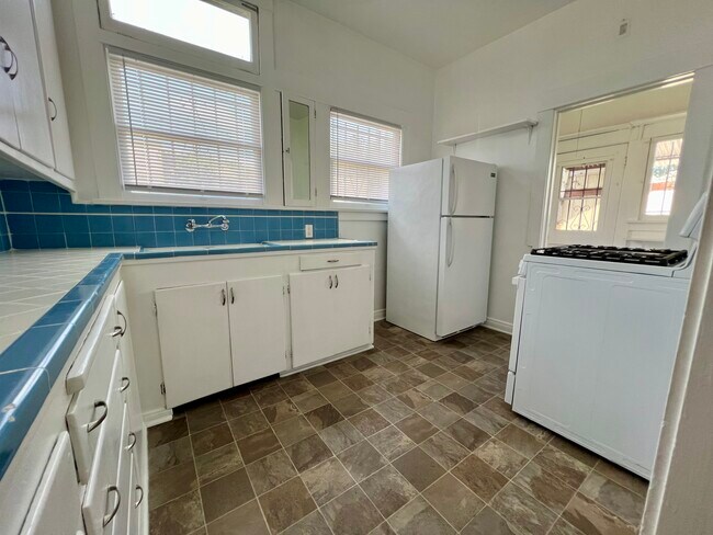 Kitchen - 1642 La Fayette Rd