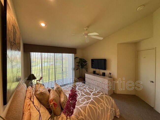 Building Photo - 38297 Crocus Ln
