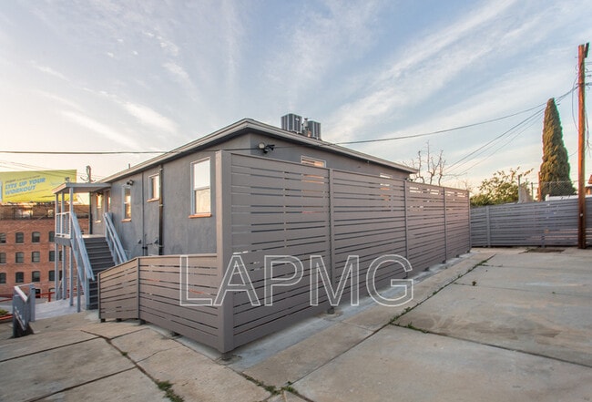 Building Photo - 1157 Bellevue Ave