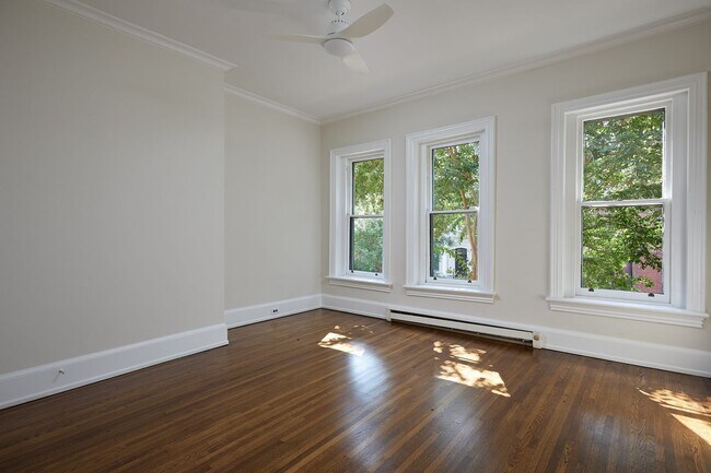 Building Photo - Historic Rowhouse in Central DC (Dupont) w...