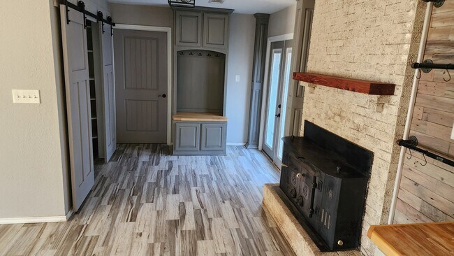 Building Photo - 8064 US-82