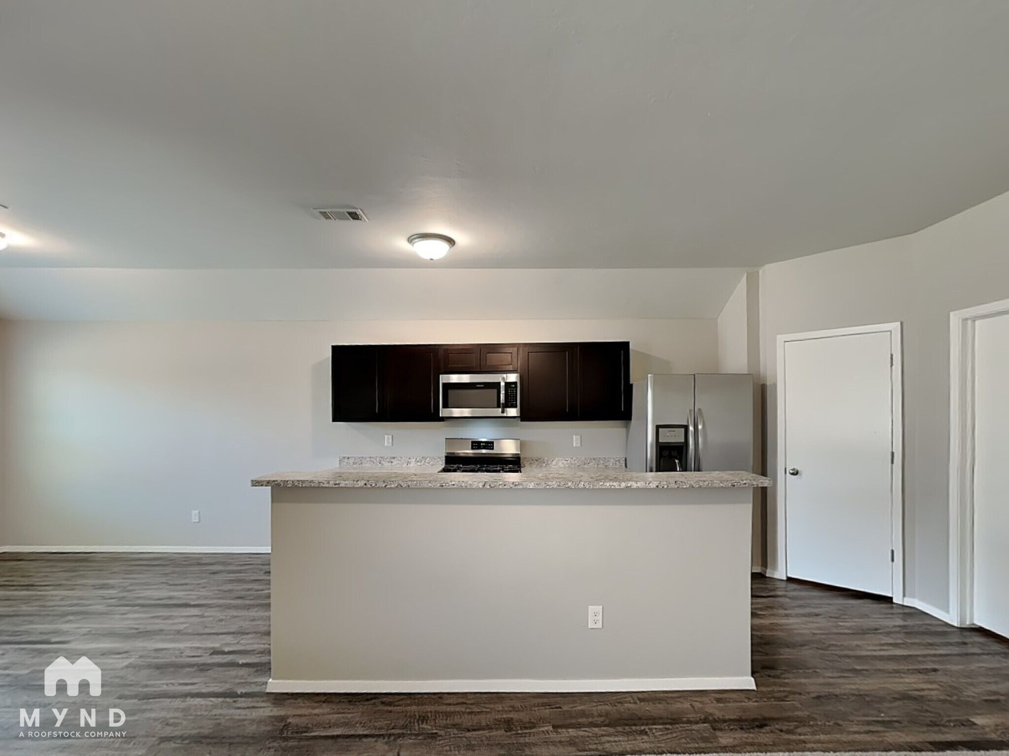 Building Photo - 2303 Ridge Way