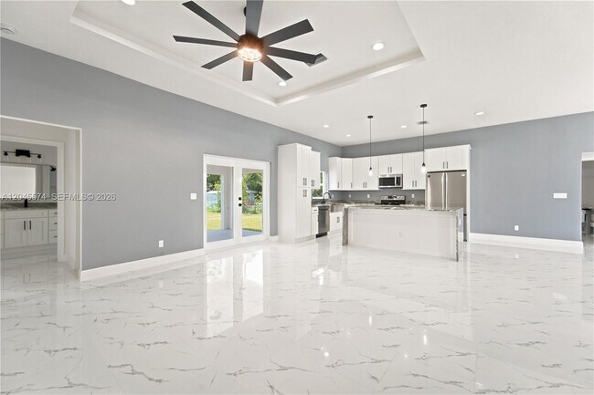 Building Photo - 5203 Birch Dr