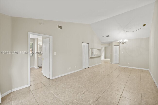 Building Photo - 1076 Coral Club Dr