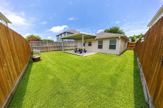 Building Photo - 15406 Apple Bloom Way