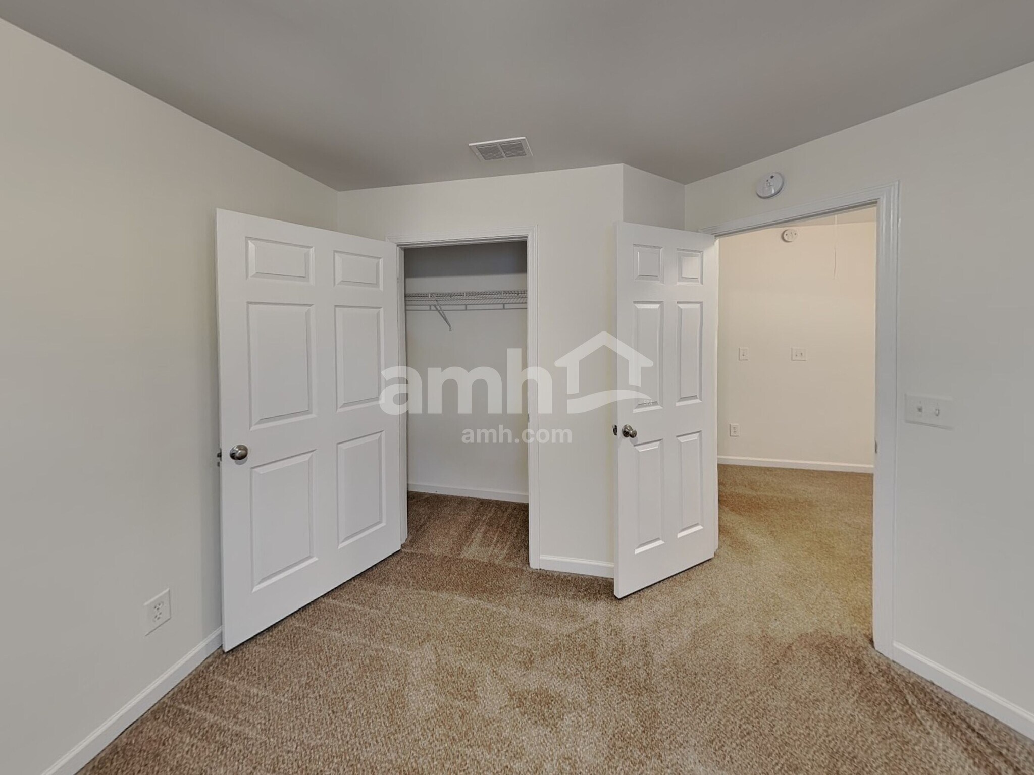 Building Photo - 1823 Madrid Falls Dr