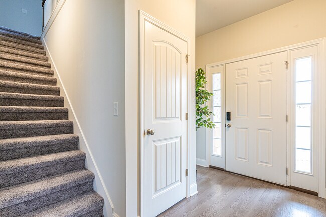 Building Photo - 176 Tybee Dr