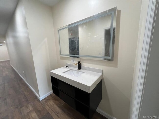 Building Photo - 45 Front St