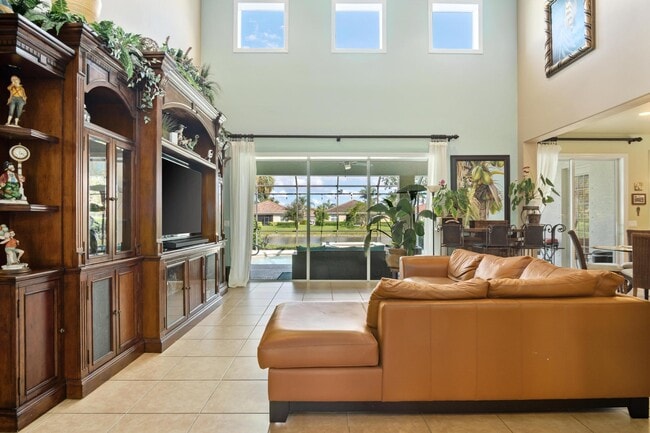 Great Room - 2046 Mandarin Ln