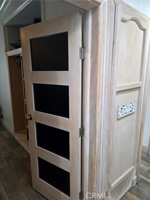 Building Photo - 917 Helmsdale Ave