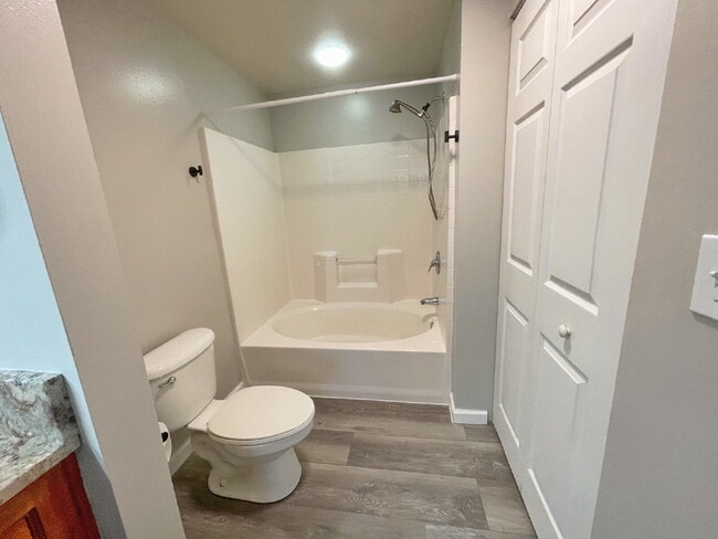 Building Photo - 2 BR / 2 BA Las Palmas Condo!