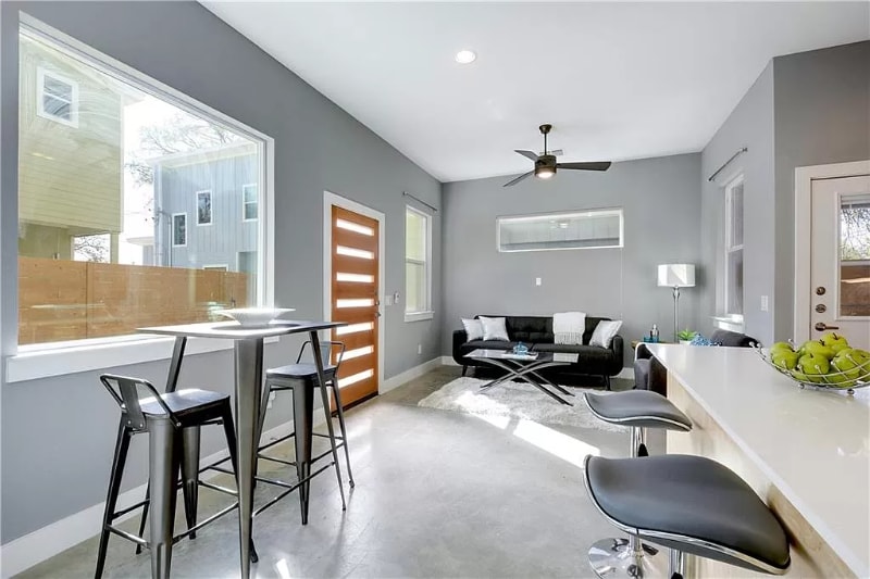 Building Photo - 800 Valdez St