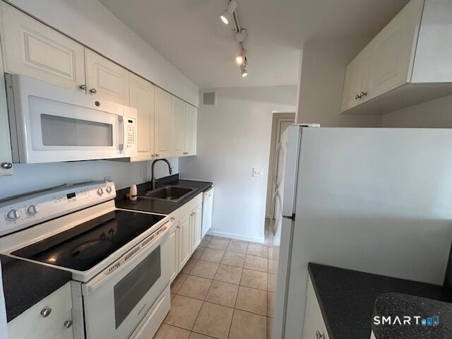 Building Photo - 34 Prospect St