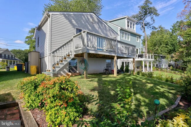 Building Photo - Stunning Waterfront 3bd/2.5ba in Glen Burnie with Deep-water Boat Dock, CAC, Renovated and more!