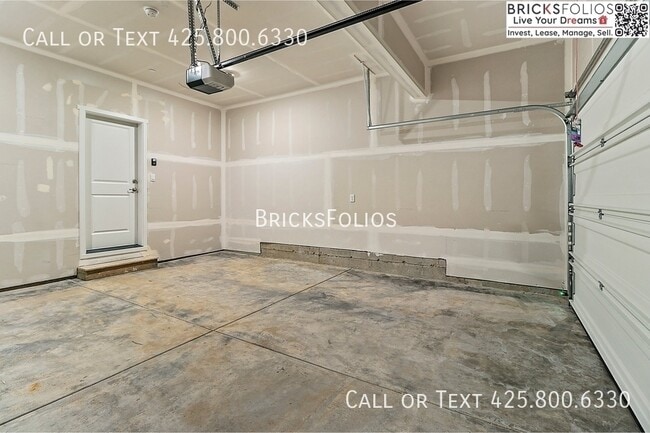 Building Photo - 4105 Pronghorn Pl