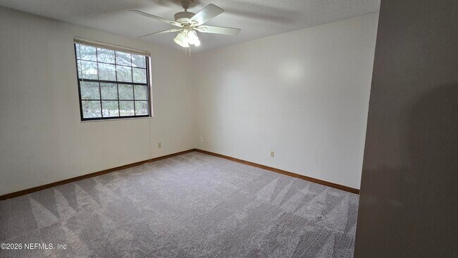 Building Photo - 8532 Bandera Cir E