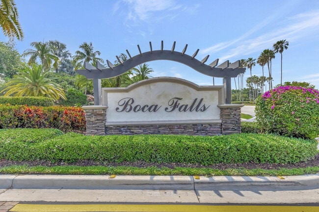 Building Photo - 12372 Cascades Pointe Dr