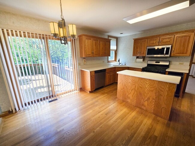 Building Photo - 2286 Brookside Ln