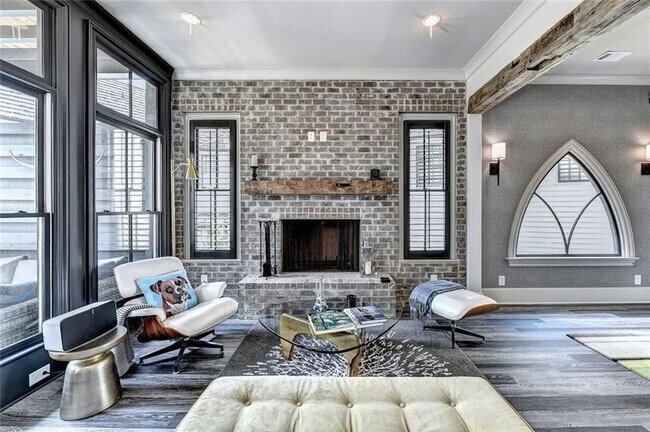 Building Photo - 2555 Brook Run