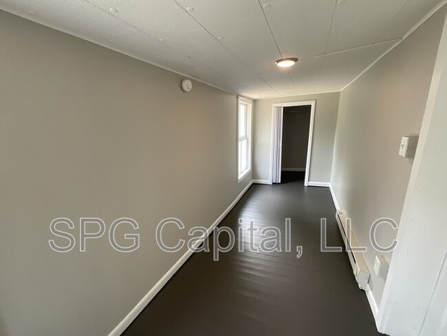 Building Photo - 115 N Penn St