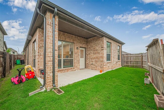 Building Photo - 7031 House Wren Ct