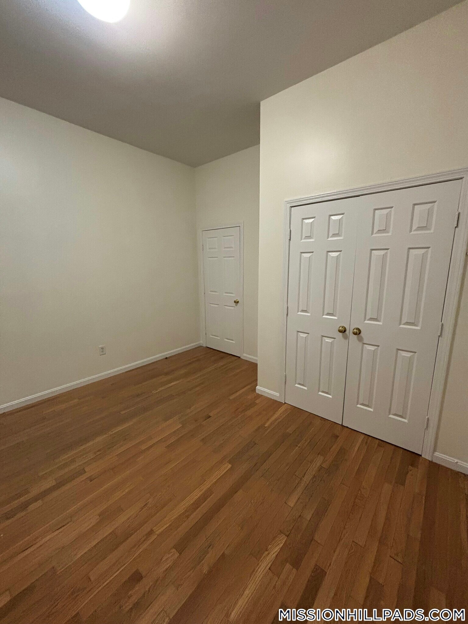 Building Photo - 1460 Tremont St