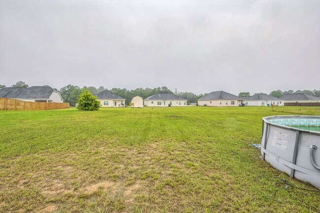 Building Photo - Charming 3BR House in Warrenville