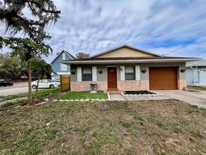 Building Photo - 6659 Westmont Dr