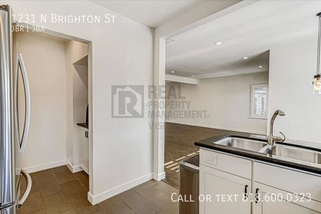 Building Photo - 1231 N Brighton St