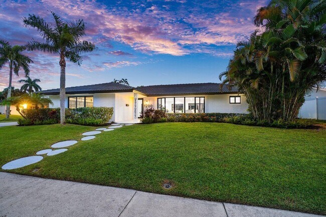 Building Photo - 1200 SW 8th St