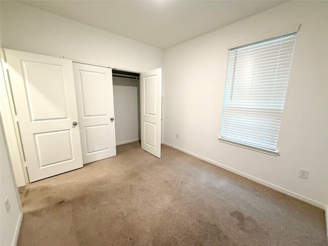 Building Photo - 1348 Bright Hl Dr